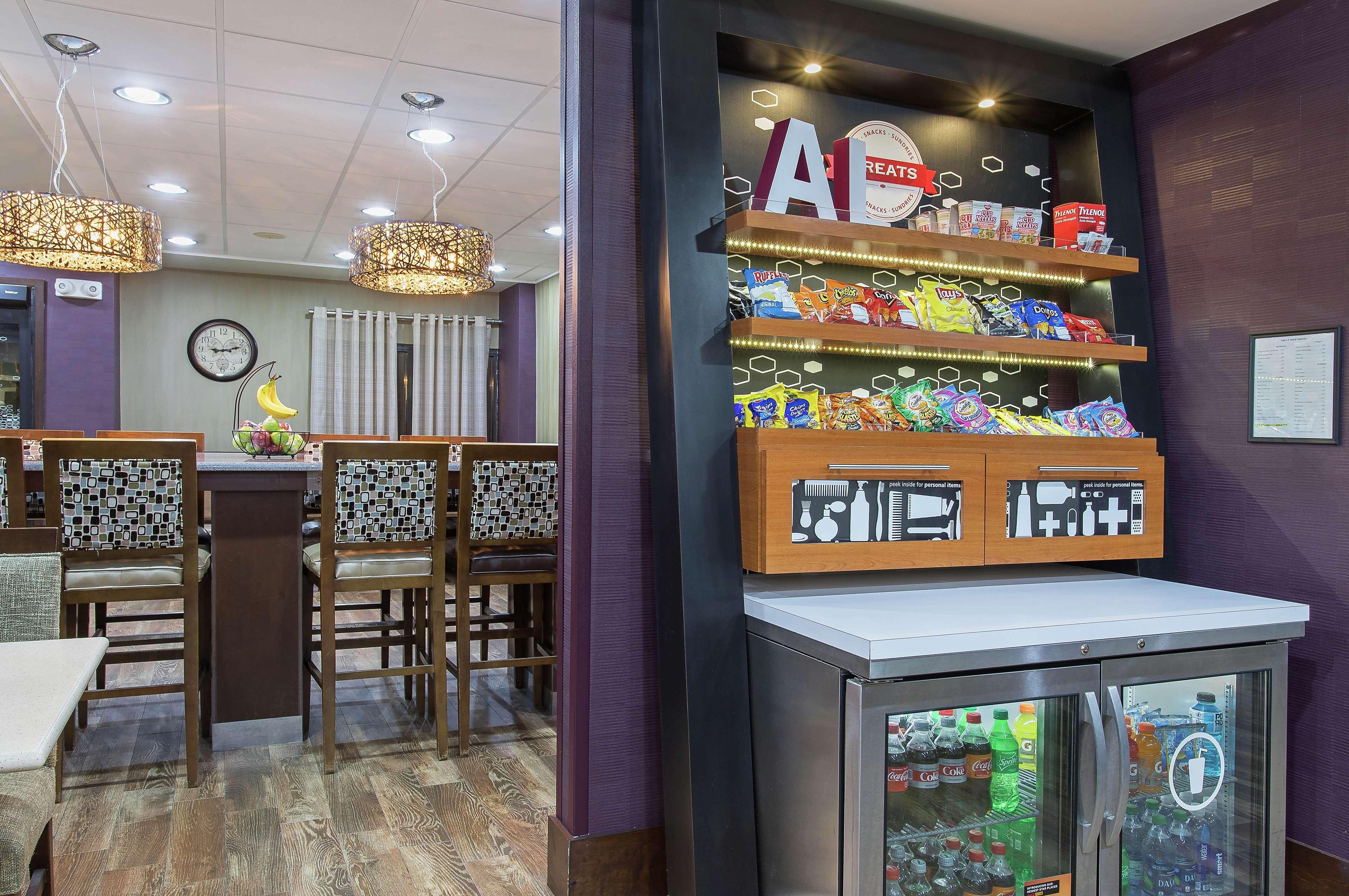 Hampton Inn Cullman Buitenkant foto