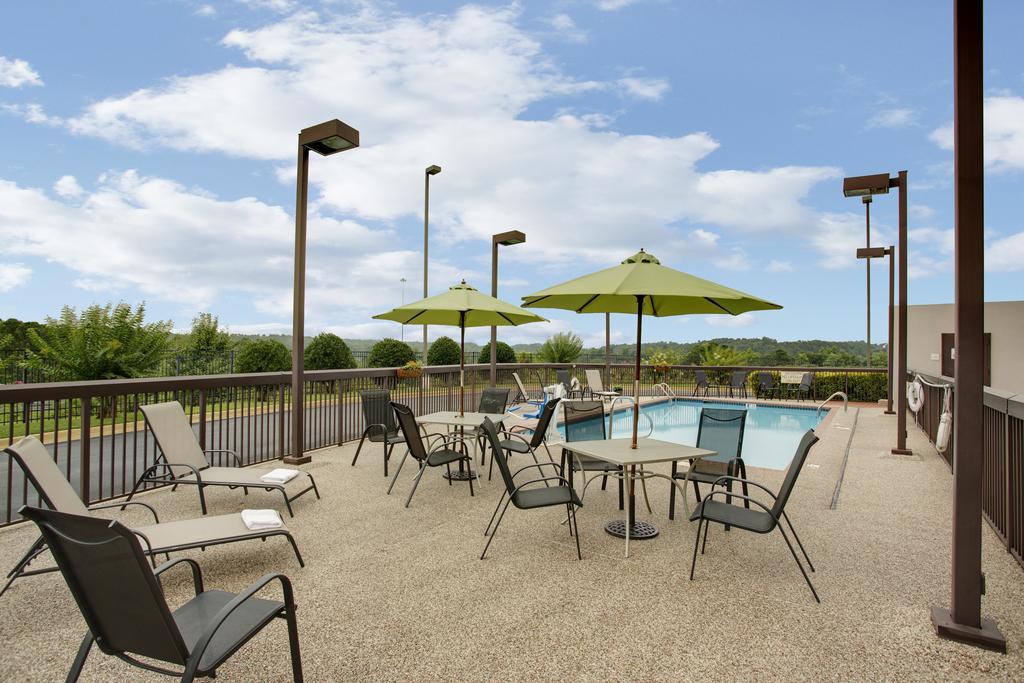 Hampton Inn Cullman Buitenkant foto